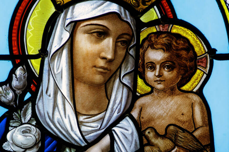 VITRAIL EGLISE SAINTE LUCE BLAYE