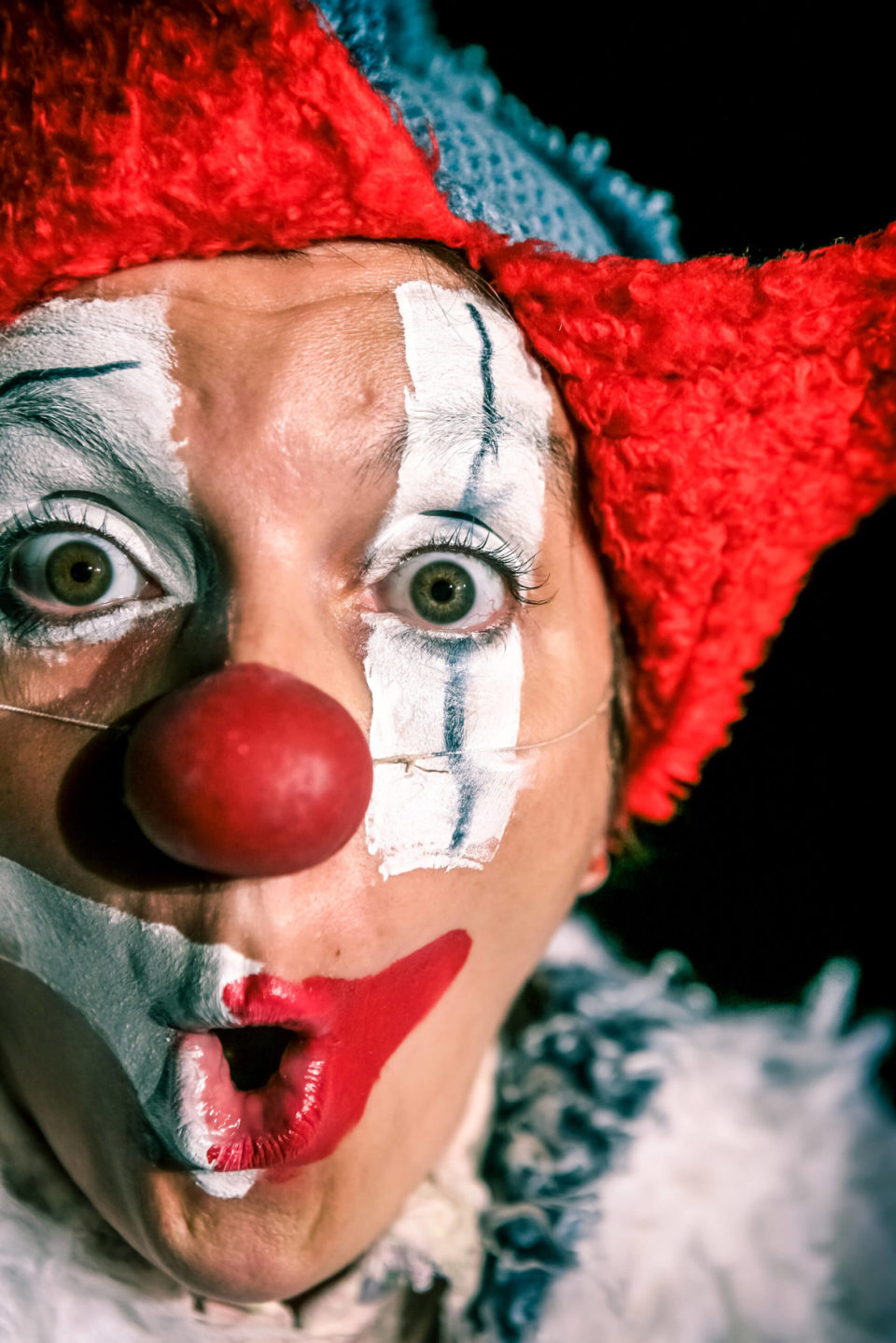 TOUT LE MONDE ME REGARDE Caroline Lemignard