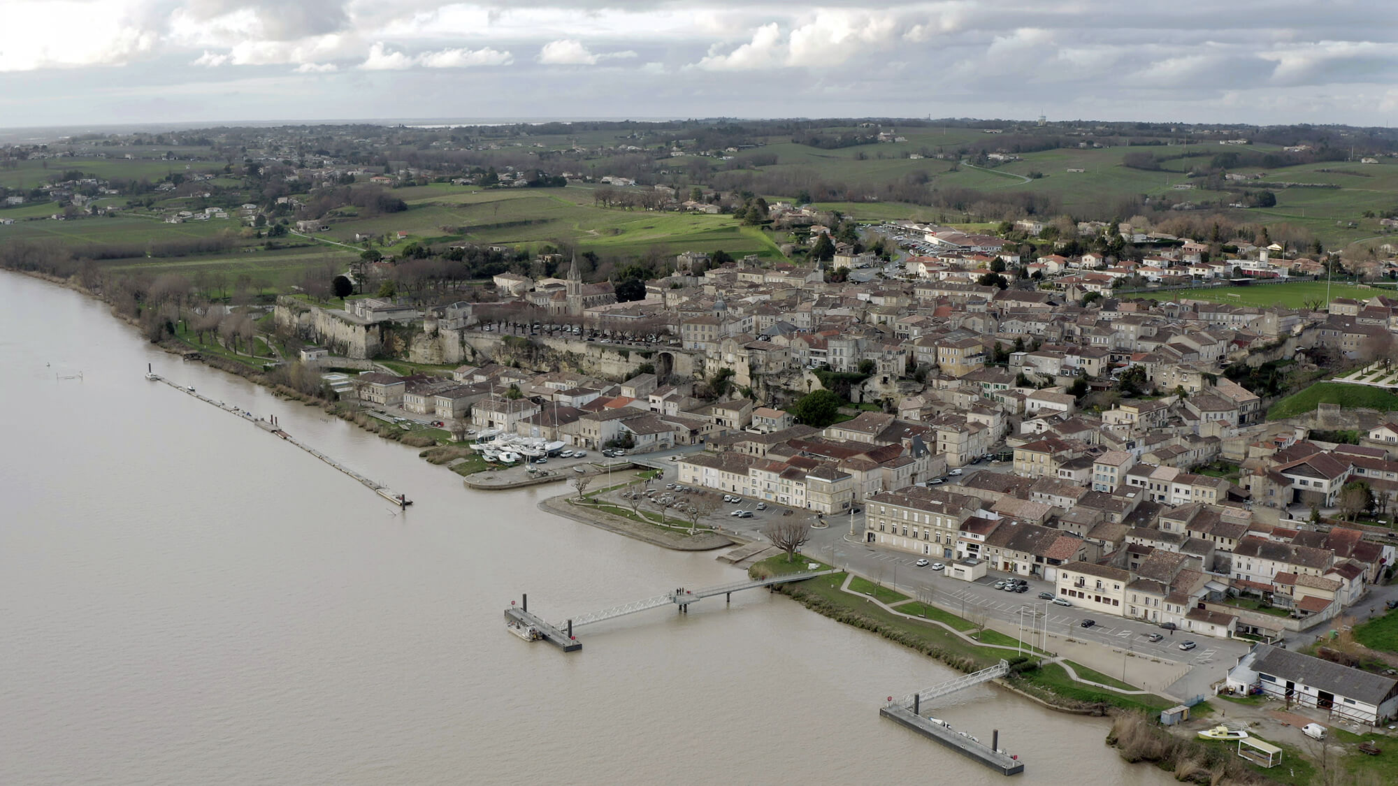 Bourg-sur-Gironde (Gironde, Nouvelle-Aquitaine)